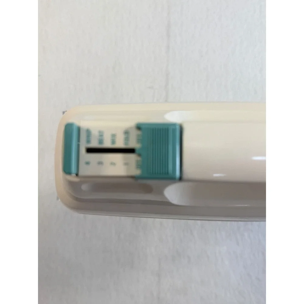 Sunbeam Mixmaster Hand Mixer White Teal 4 Speed Model 03151 110W Corded Electric